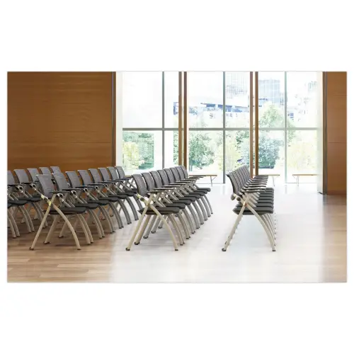 3 Les 3 chaises pliables et encastrables - Résille