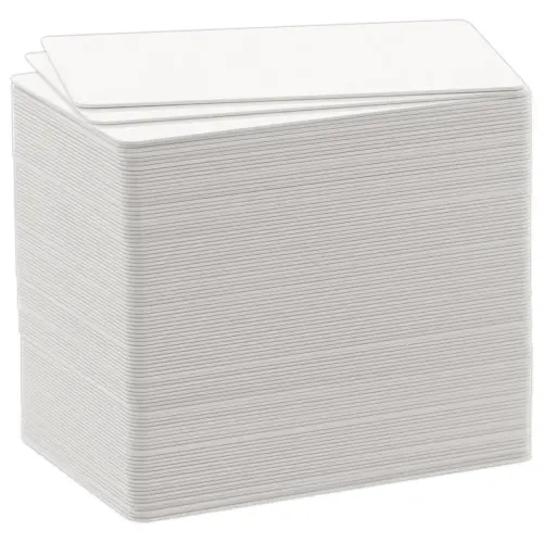 100 Cartes plastiques vierges standard 0,76 mm.