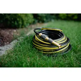 Tuyau d'arrosage BLACK COLOUR, 3/4', noir/jaune, 50 m - Bradas 