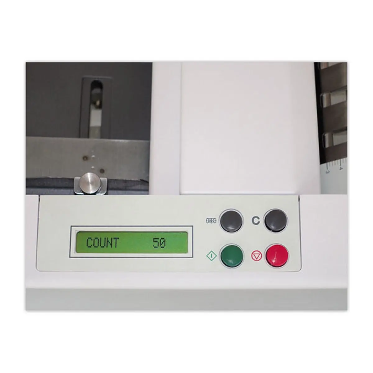 Plieuse de bureau compacte IDEAL 8306 