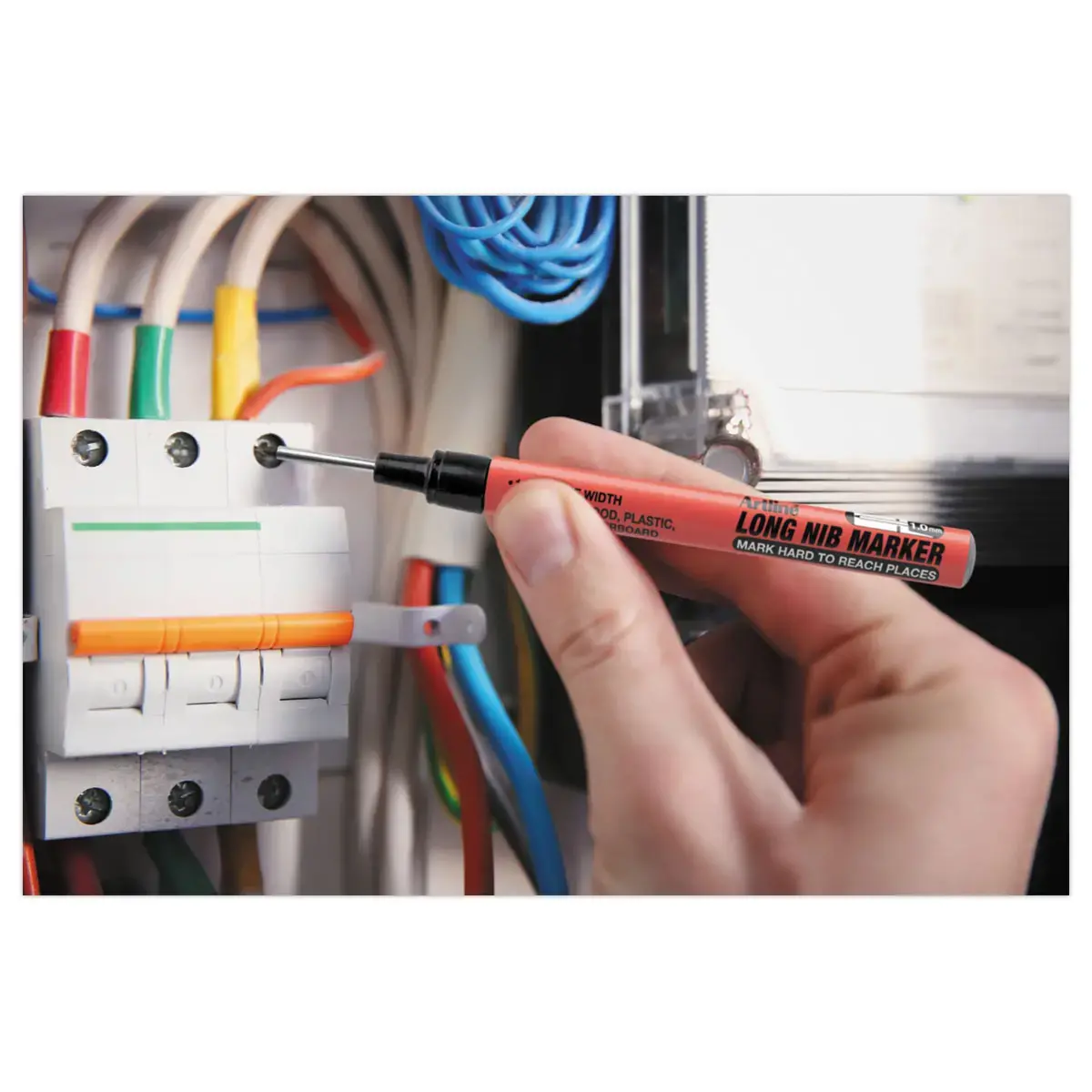 Marqueur toutes surfaces - Long NIB - ARTLINE Noir 