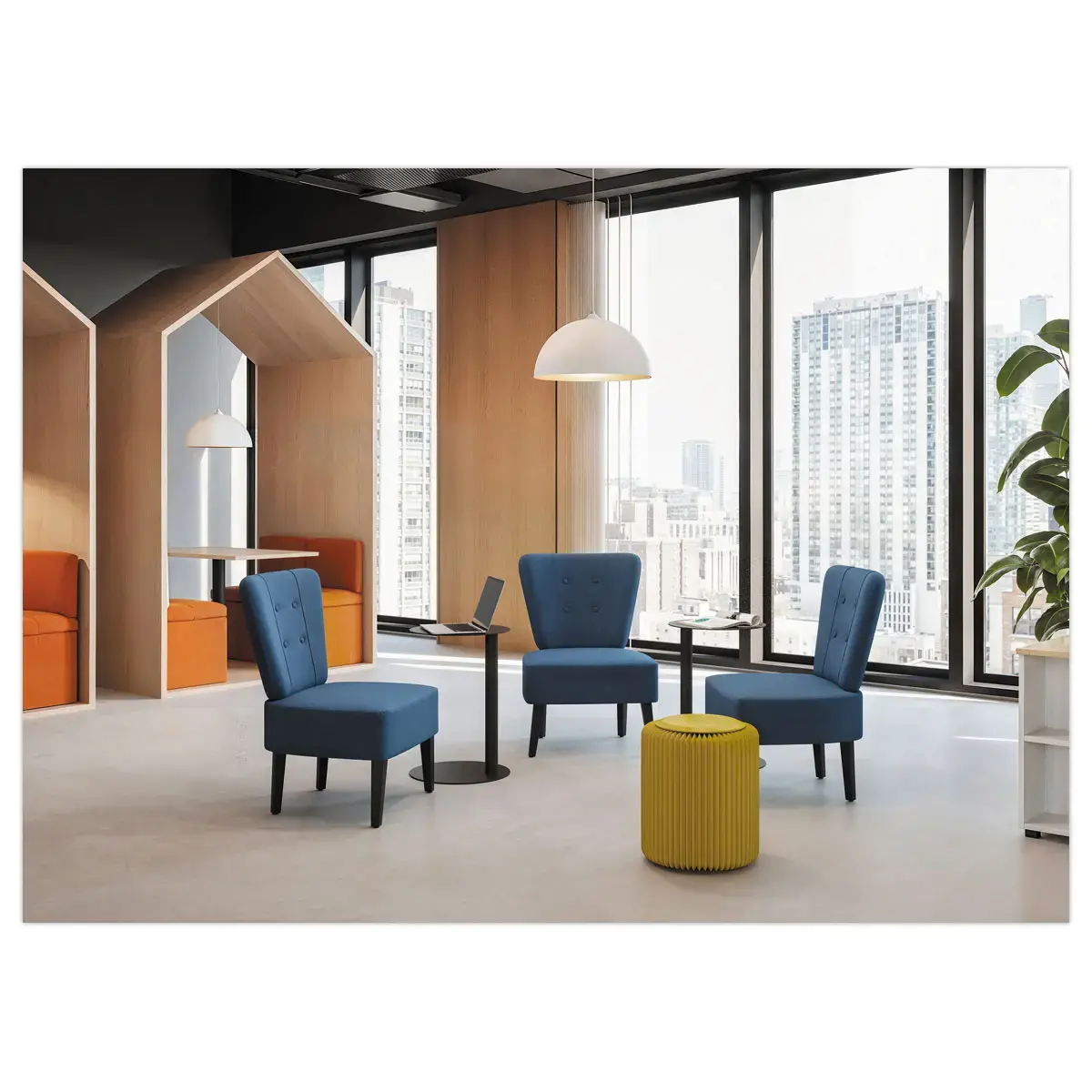 Fauteuil Brighton pieds noirs revêtement bleu