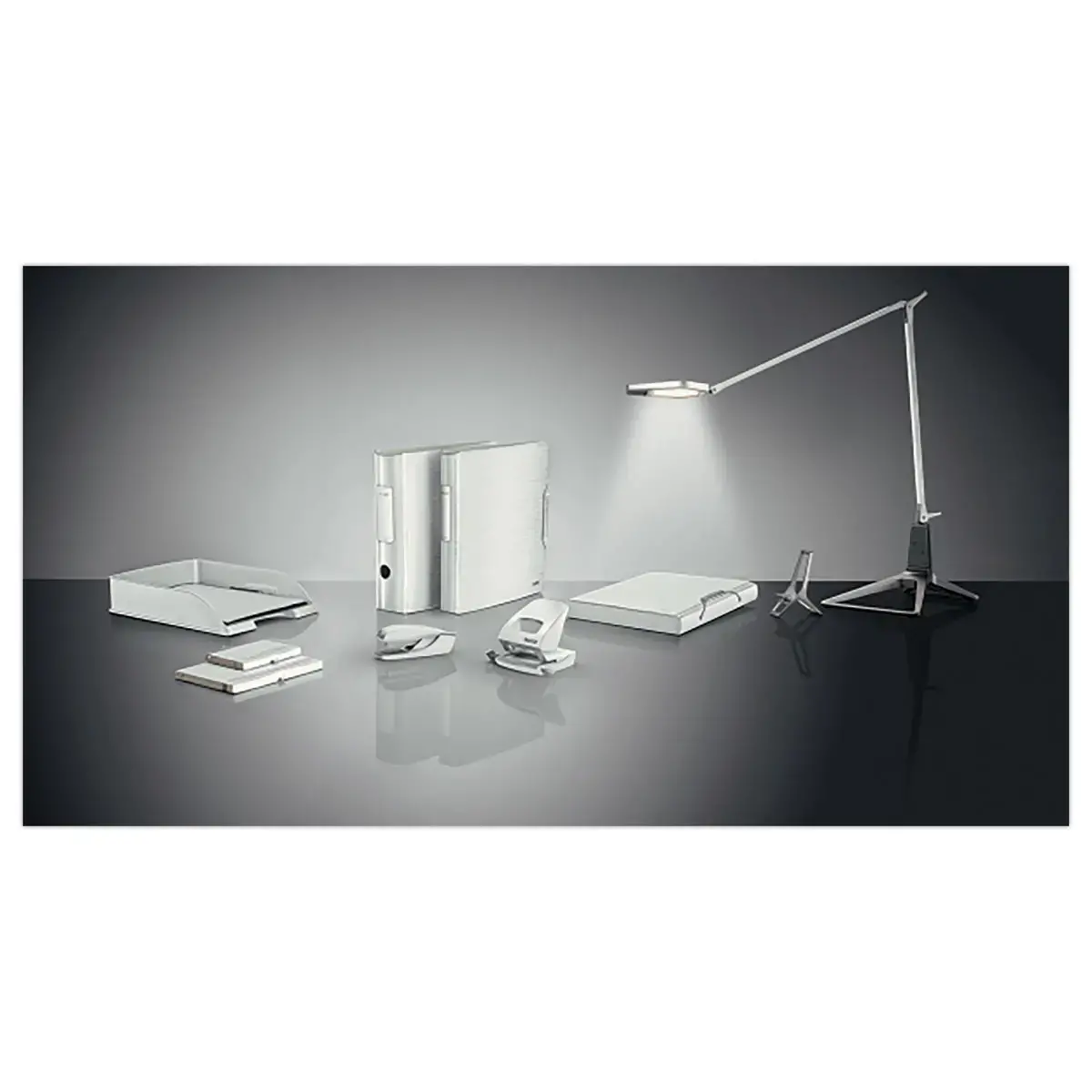 Agrafeuse de bureau Leitz Style - 24/6-26/6 - Blanc - LEITZ