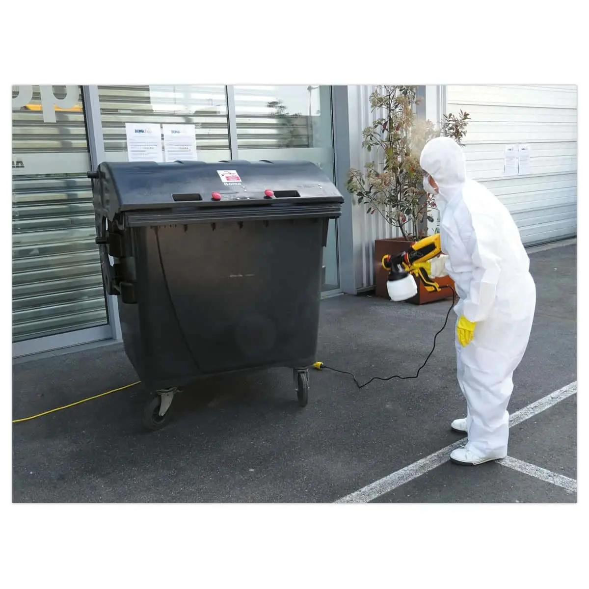 N&eacute;bulisateur &eacute;lectrique avec kit de d&eacute;sinfection 
