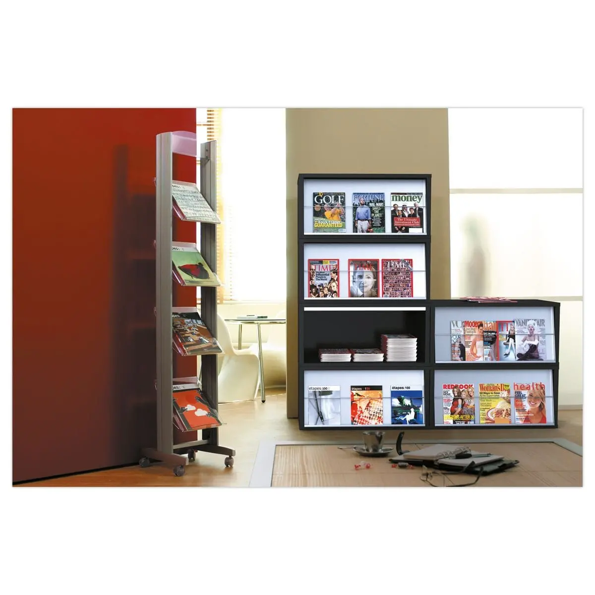 Pr&eacute;sentoir Multibloc modulable en polystyr&egrave;ne noir avec porte grise 