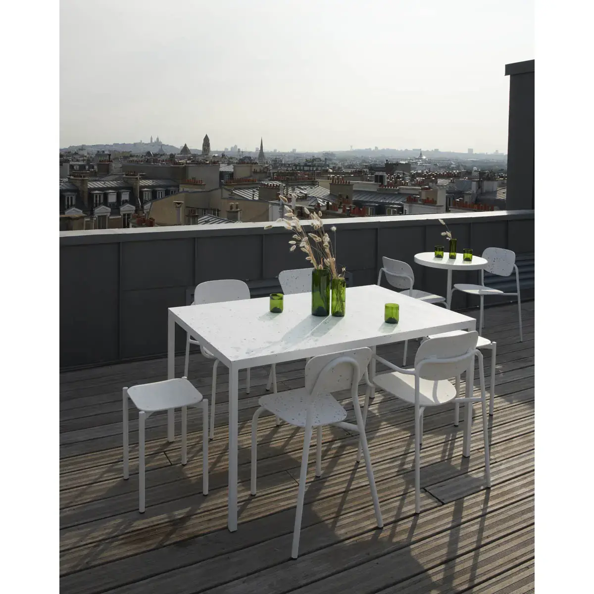 Table rectangulaire 140x90 cm MAHAUT décore FLOREAL recyclée