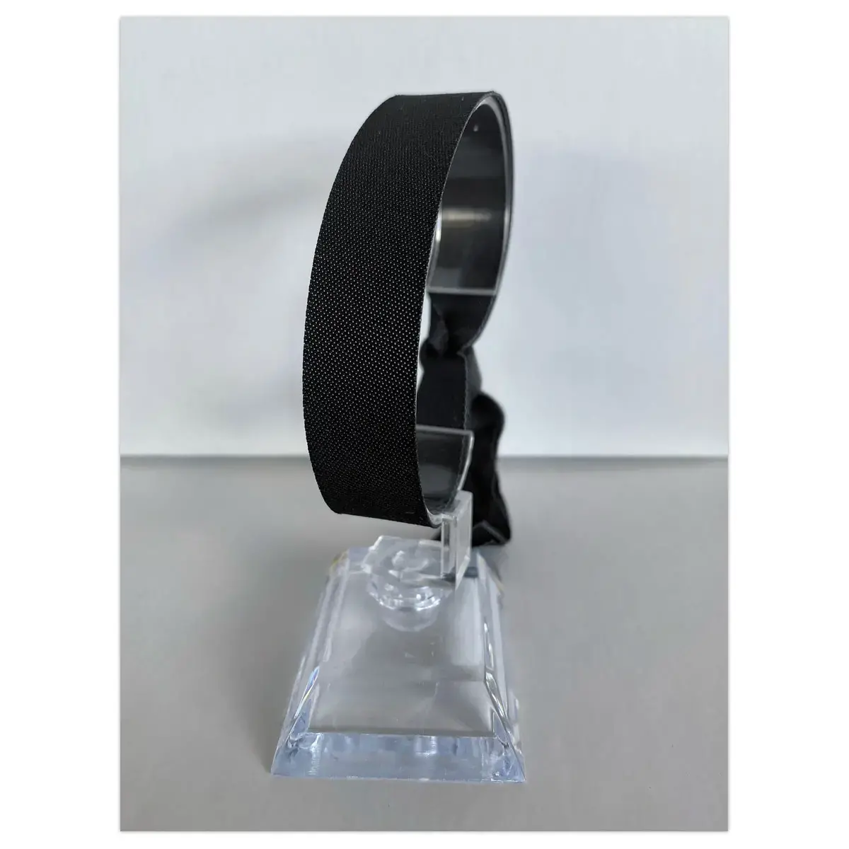 100 bracelets en tissu noirs