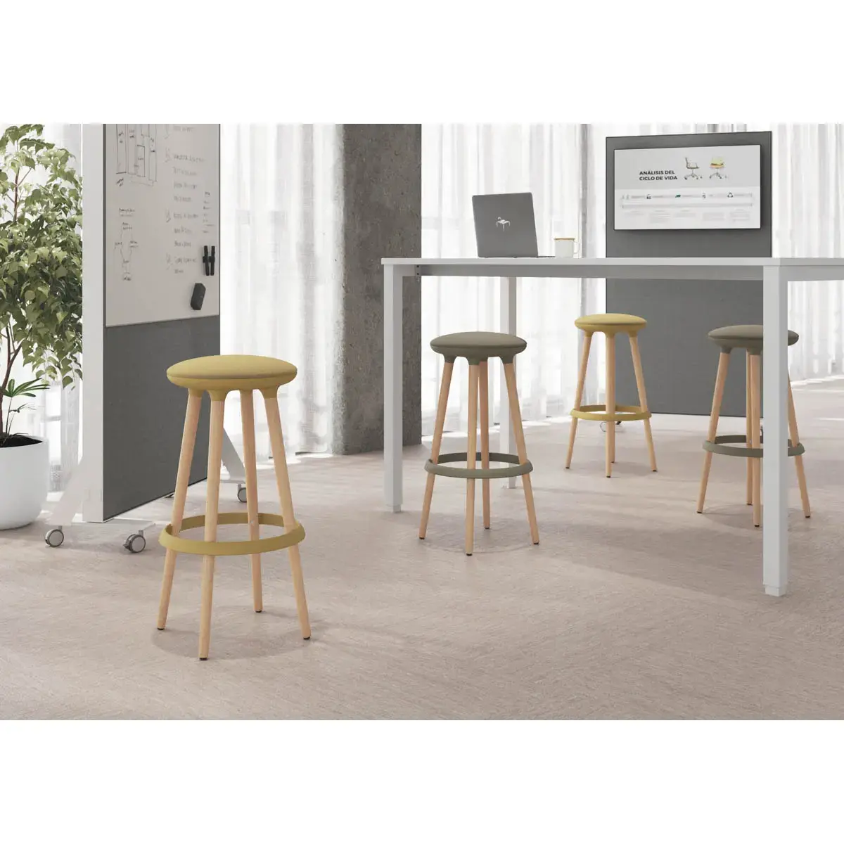Tabouret haut tissu bleu