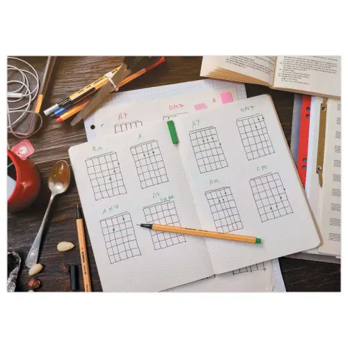 10 Fineliners Punt 88 fijn schrift - Etui van 10 - STABILO