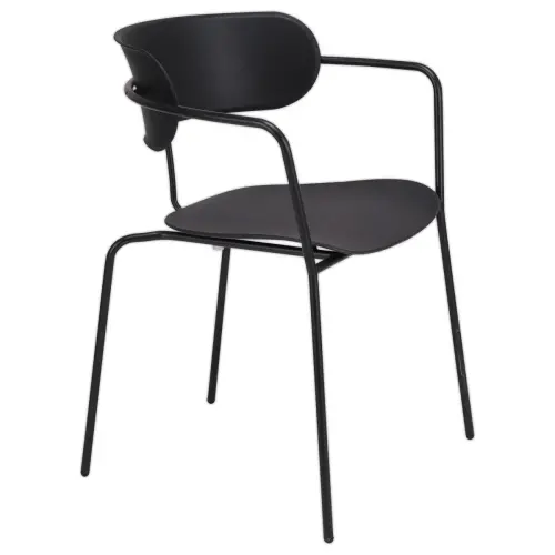2  Bistrostoelen met zwarte poten en zwarte zitting 