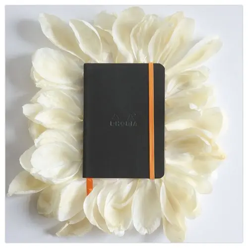 Rhodiarama A6 gelijnd softcover notitieboek 140 pagina's, zwarte zachte kaft