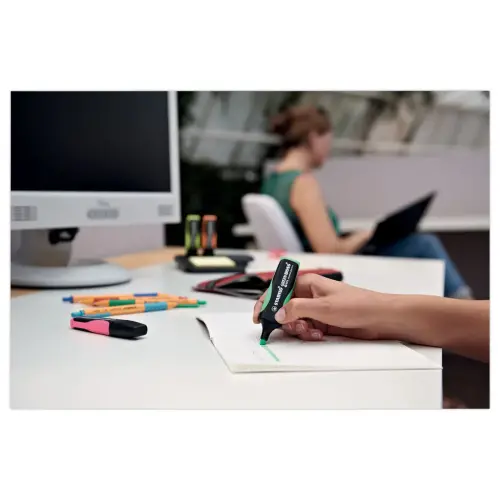 8  Markeerstiften STABILO Green Boss + bureausteun 