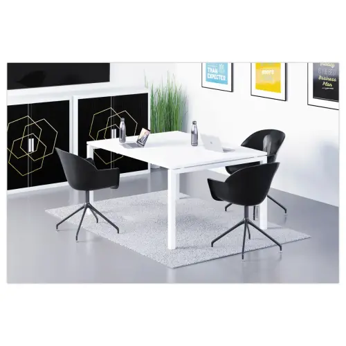2  Draaiende MOON Fauteuils, 4 zwarte poten, zwarte zitting 