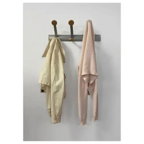 Haken van staal en metallic grijs hout/hout