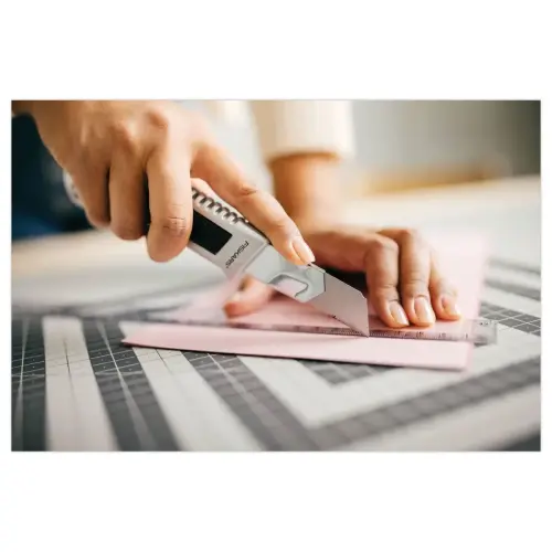 Cutter FISKARS Professioneel Metaal 18 mm - kleur metaal