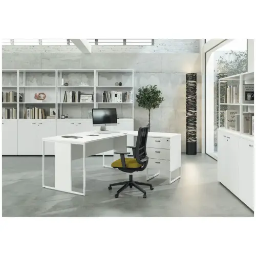 Bureau BELGRADE 160 x 80 eik met antraciet poten gemonteerd 