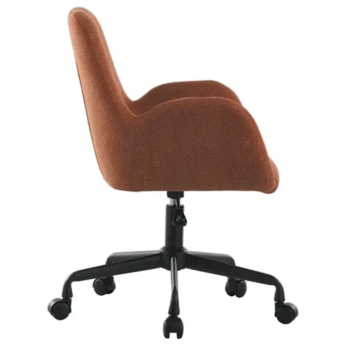 2  Fauteuils stof terracotta met wieltjes onderstel gemonteerd 