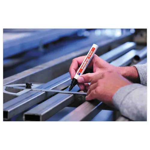 Verfmarker EDDING 750 medium punt - Zwart 