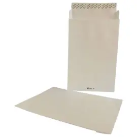 20  TYVEK witte onverscheurbare enveloppen 229x324 mm met een 38 mm rug. 