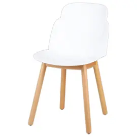 2  WITTE TULIP STOELEN GEMONTEERD 