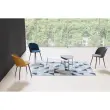 2 Must fauteuils met zwarte voeten en grijze zitting, gemonteerd