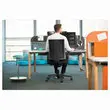 Synchrone stoel Navigo - rug zwarte stof armleuningen 2D gemonteerd