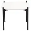 Salontafel MEET 50 x 50 Wit met zwarte poten gemonteerd
