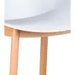 2  WITTE TULIP STOELEN GEMONTEERD 