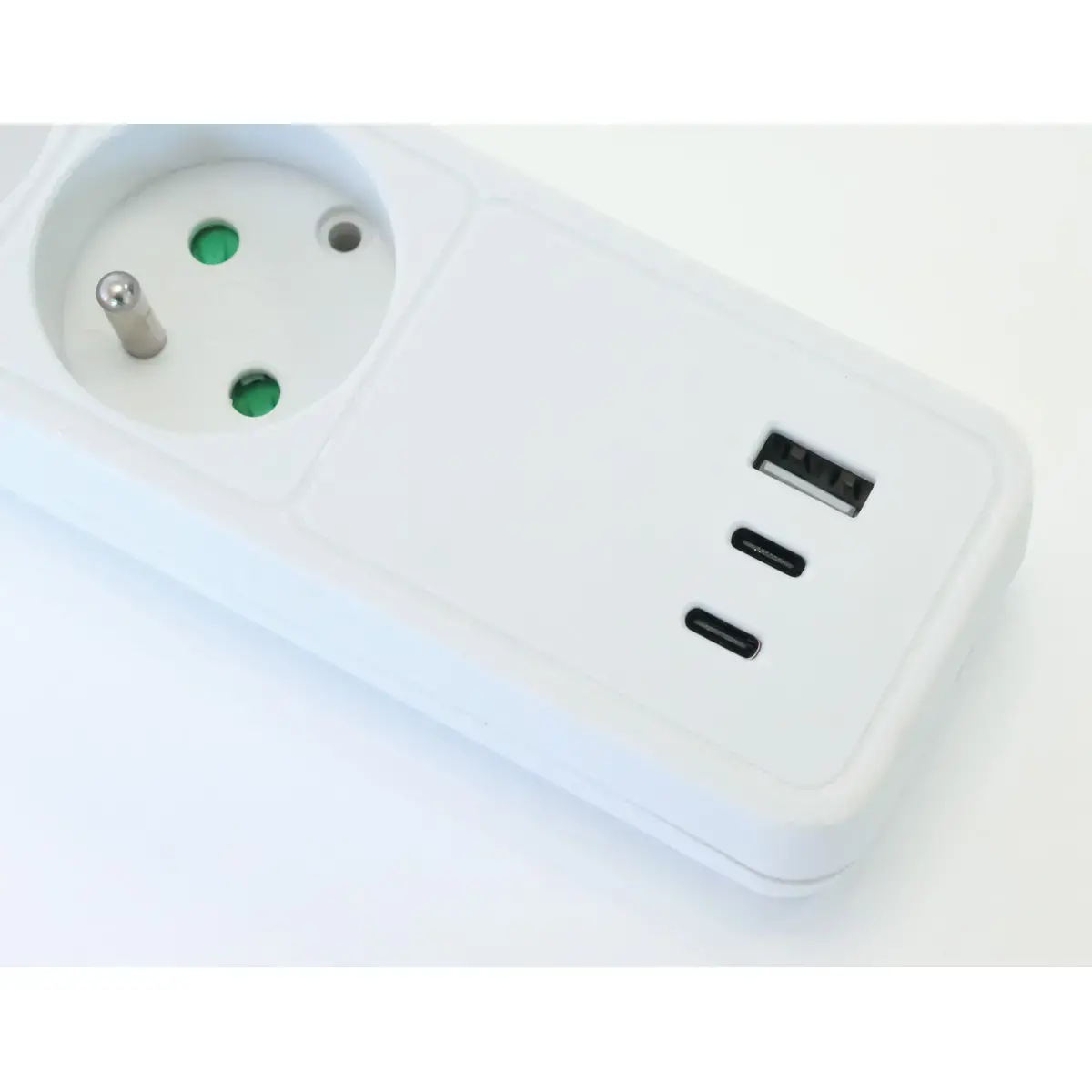 Stekkerdozen met 5 stopcontacten - Met USB en schakelaar - Kabel 1,5 m 