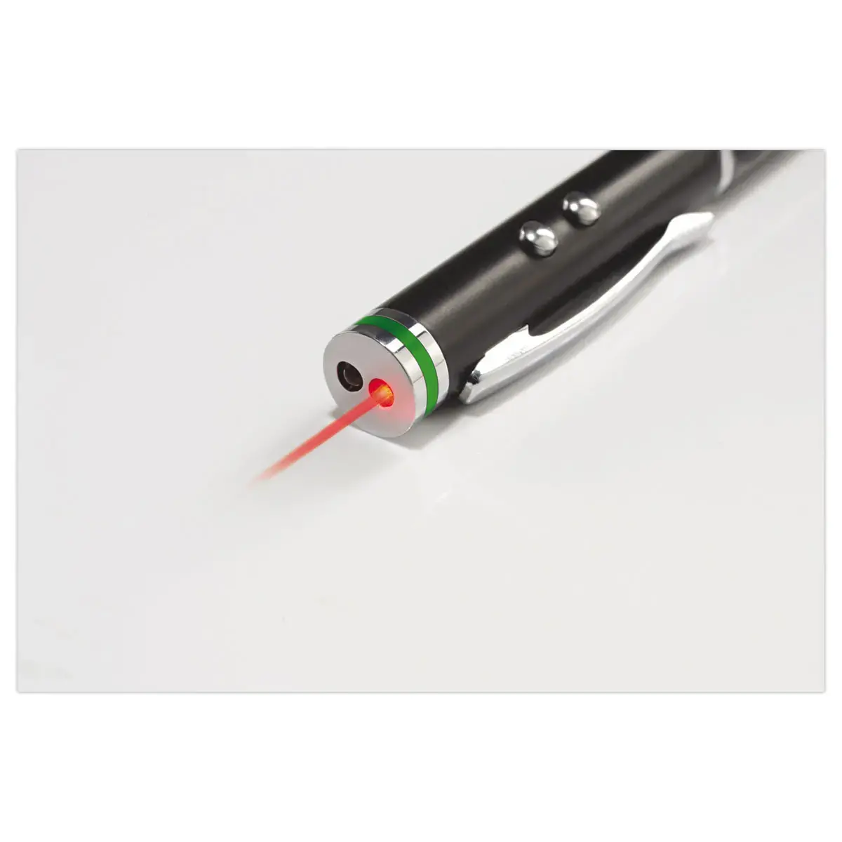 Pointer, stylus, pen en lamp: 4-in-1 