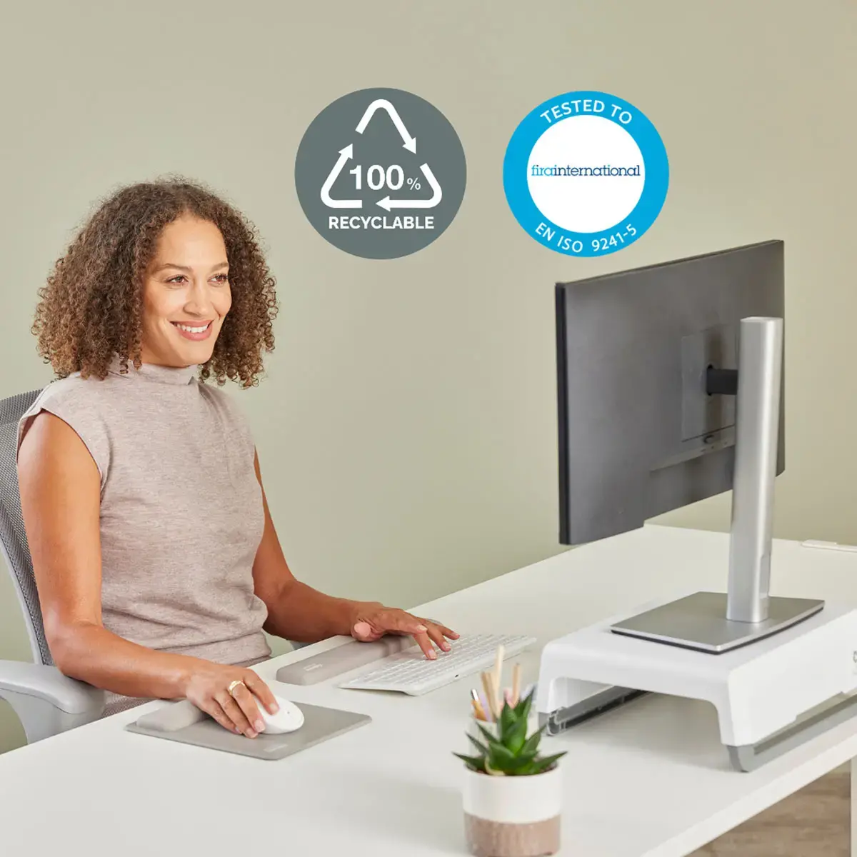 Compact toetsenbord polssteun Breyta - Zandkleurig - FELLOWES 