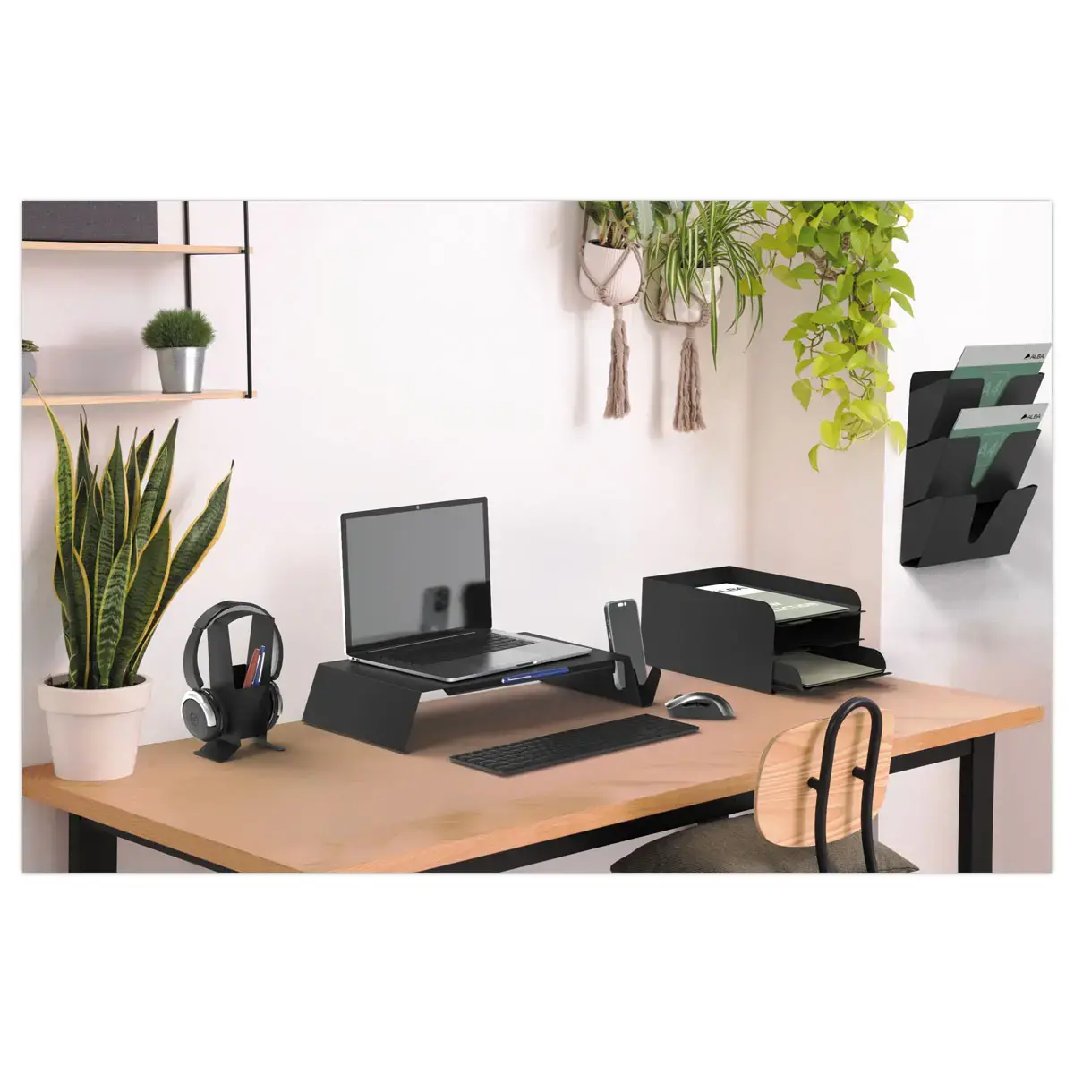 Zwarte metalen laptopverhogerhouder