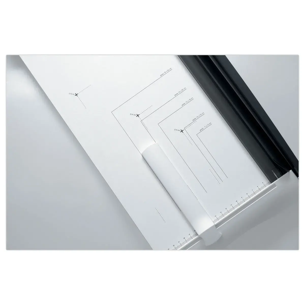 Cisaille IDEAL 1133 A4 - 15 vellen