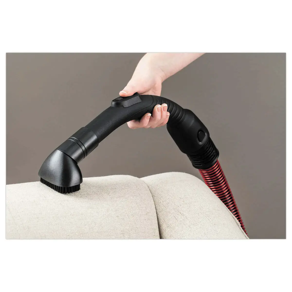 Water & dust barrel vacuum cleaner