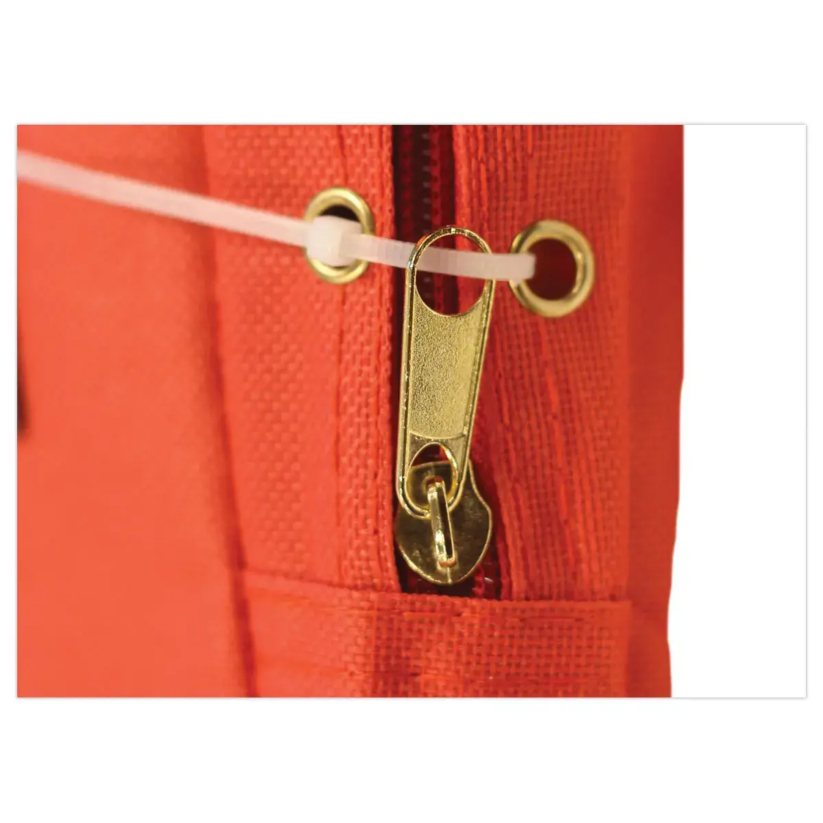 Rode posttas in polyester met zijvouw B 42 x D 5 x  H 32 cm 