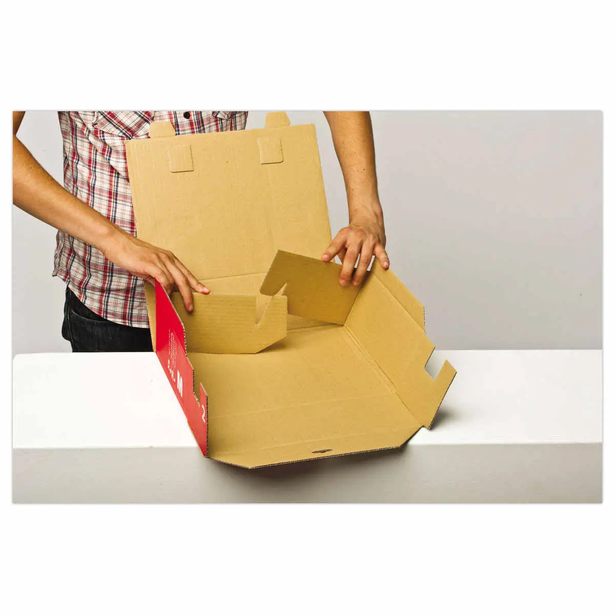 Doos voor postverzendingen - B39,5x D25 x H14 cm